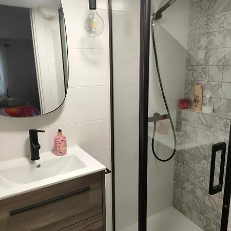 דירה La Antigua Muralla Burgo